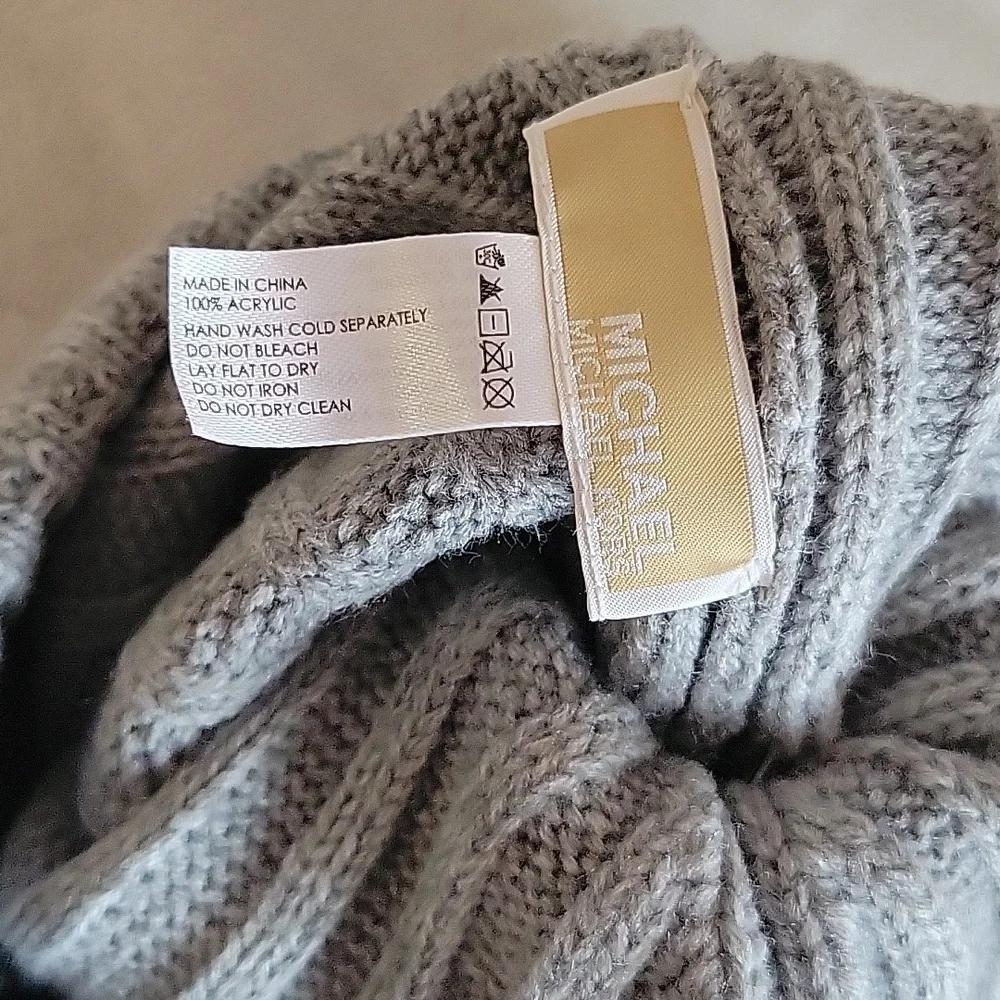 MK Ribbed Grey Beanie with Pom Pom - Picture 4 of 5